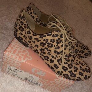 Gianni Bini Oxford Cheetah Shoes